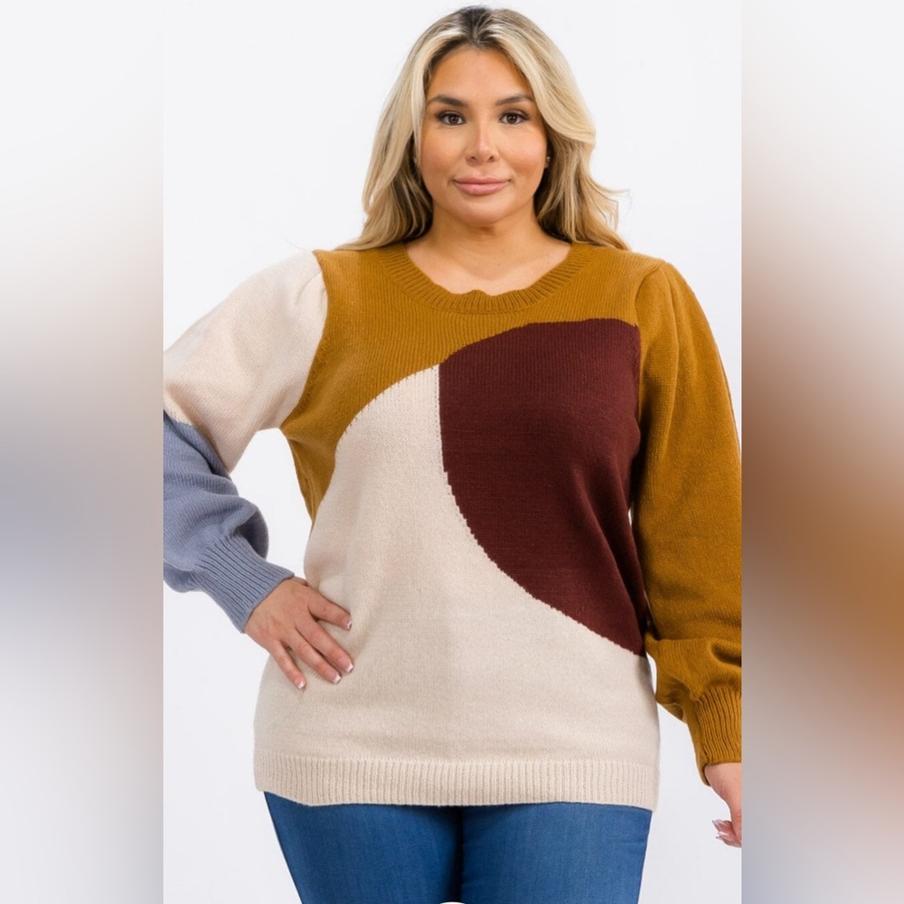 Chic Curves Abstract Pullover - Picture 4 of 4